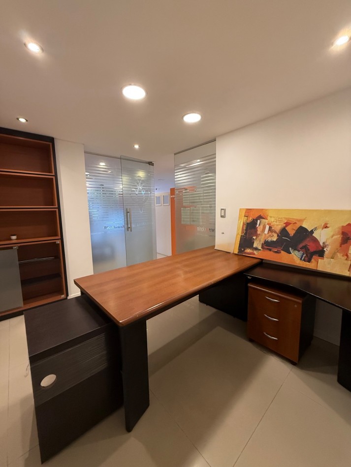 VENTA EXCELENTE LOCAL DE 88 MTS2 CON SOTANO ZONA PLAZA MITRE 