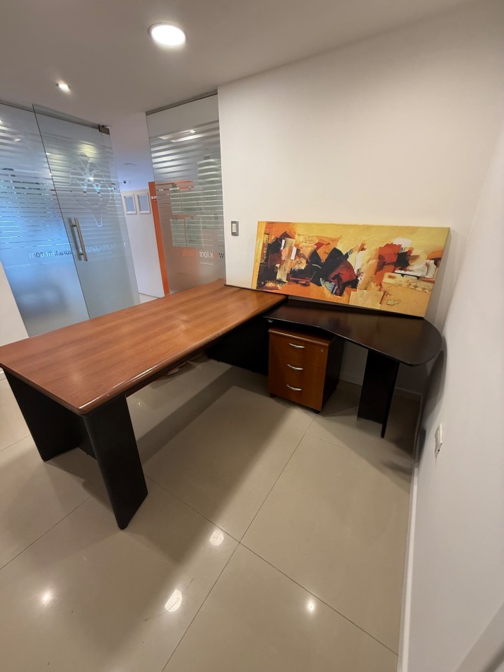 VENTA EXCELENTE LOCAL DE 88 MTS2 CON SOTANO ZONA PLAZA MITRE 