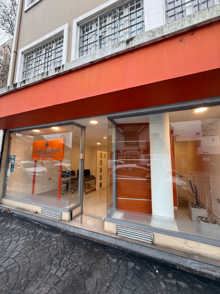 VENTA EXCELENTE LOCAL DE 88 MTS2 CON SOTANO ZONA PLAZA MITRE 
