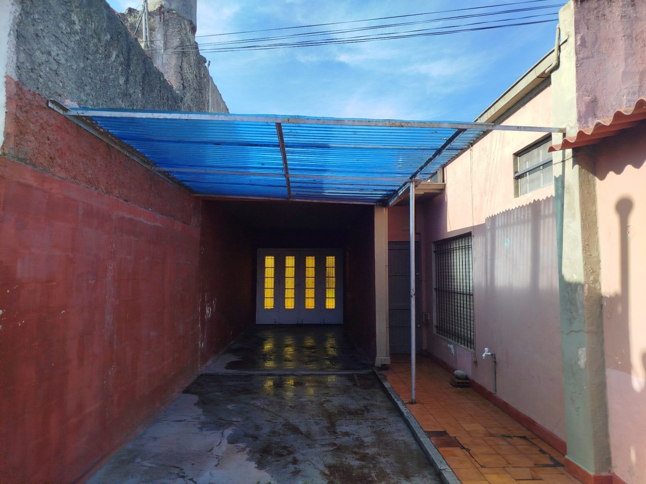 VENTA CASA 4 AMBIENTES CON PARQUE Y GARAJE EN BARRIO PERALTA RAMOS OESTE