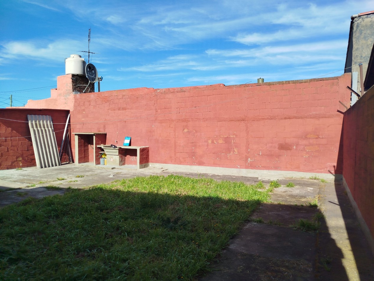 VENTA CASA 4 AMBIENTES CON PARQUE Y GARAJE EN BARRIO PERALTA RAMOS OESTE