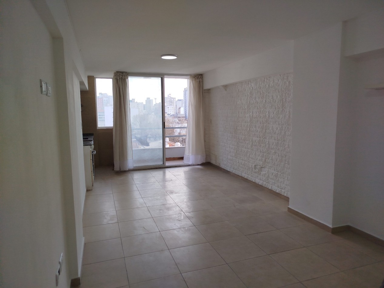 ALQUILER DEPARTAMENTO MONOAMBIENTE CON BALCON Y COCHERA EN BARRIO LA PERLA