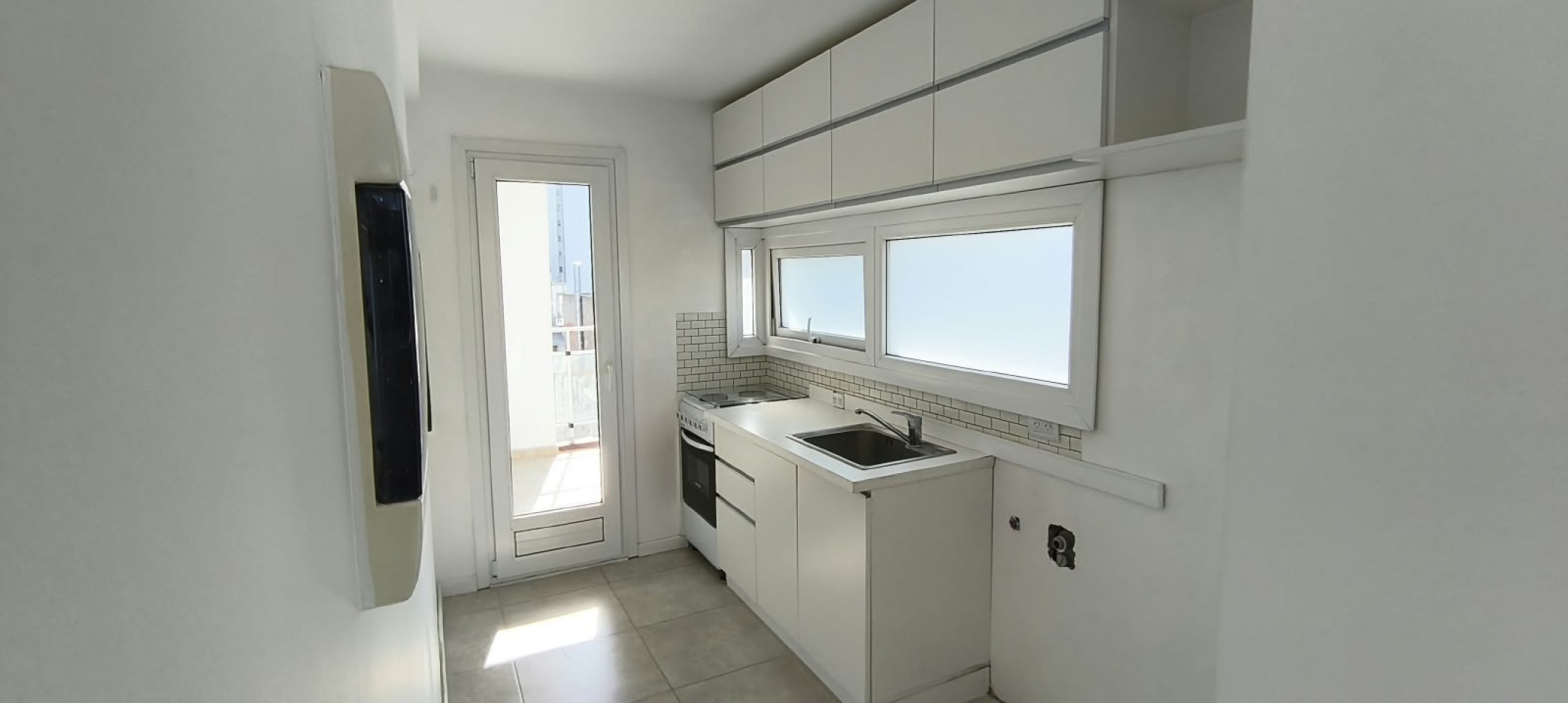 VENTA DEPARTAMENTO 2 AMB.CON BALCON Y COCHERA ZONA CHAUVIN