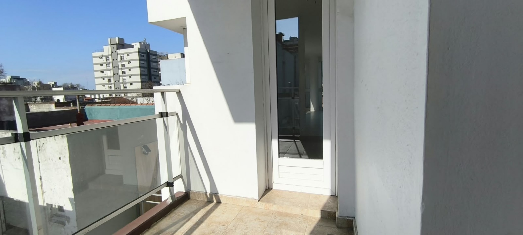 VENTA DEPARTAMENTO 2 AMB.CON BALCON Y COCHERA ZONA CHAUVIN
