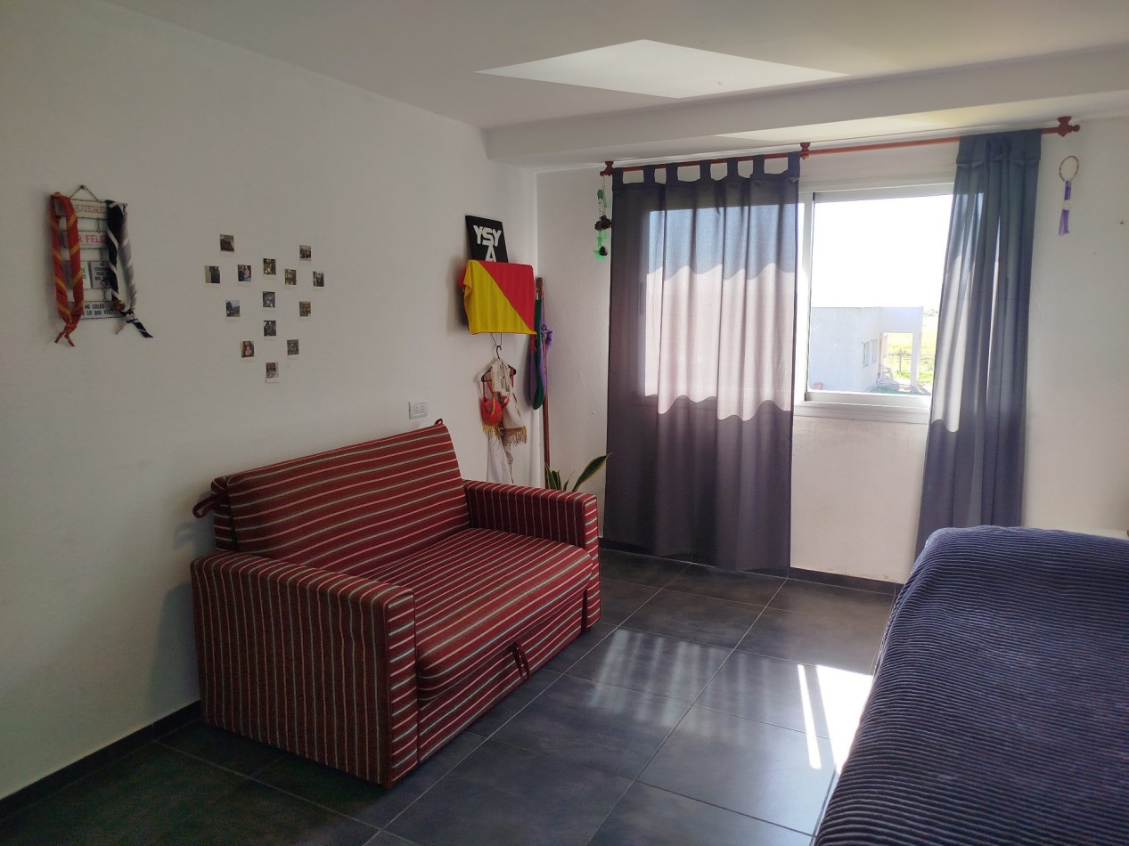VENTA CASA 3 AMBIENTES CON GRAN PARQUE Y PILETA EN BARRIO LOMAS DE SAN PATRICIO