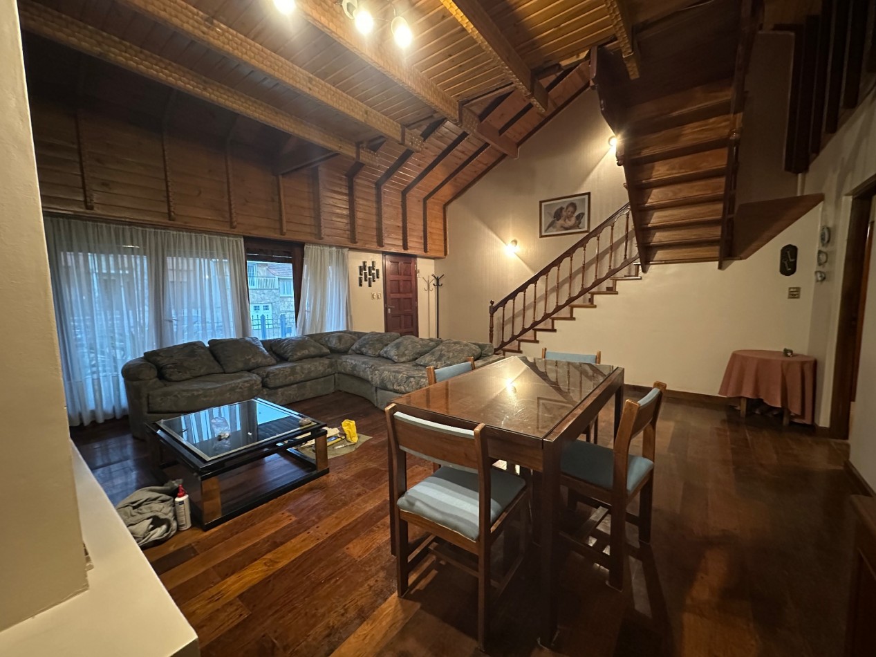 ALQUILER ANUAL CHALET 4 AMBIENTES CON GARAGE Y PATIO ALVEAR 4500 SAN CARLOS