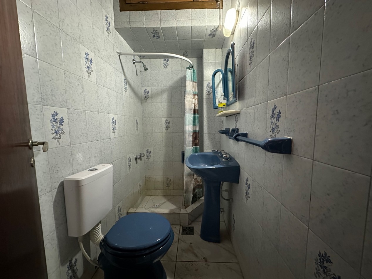 ALQUILER ANUAL CHALET 4 AMBIENTES CON GARAGE Y PATIO ALVEAR 4500 SAN CARLOS