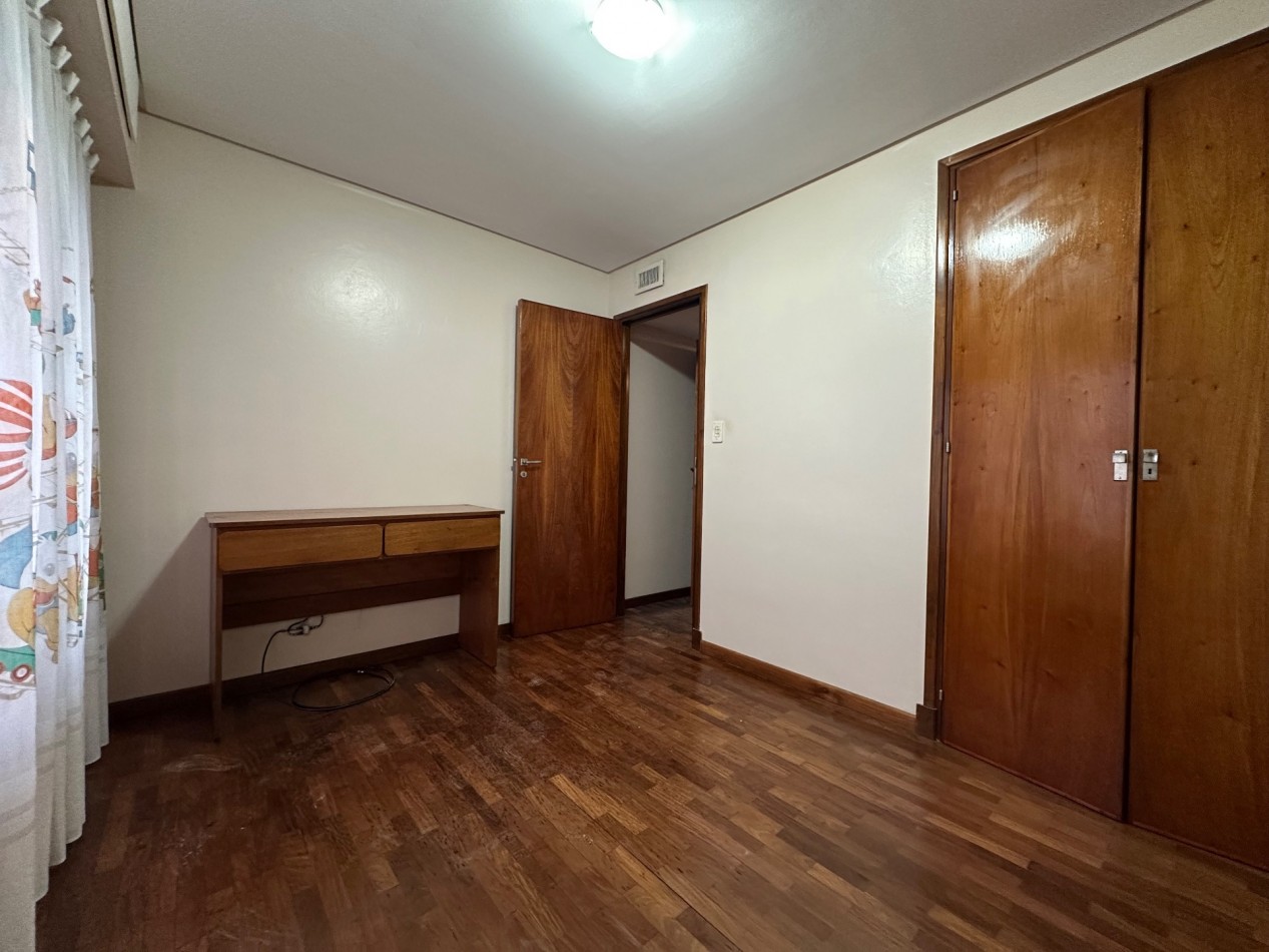 ALQUILER ANUAL CHALET 4 AMBIENTES CON GARAGE Y PATIO ALVEAR 4500 SAN CARLOS