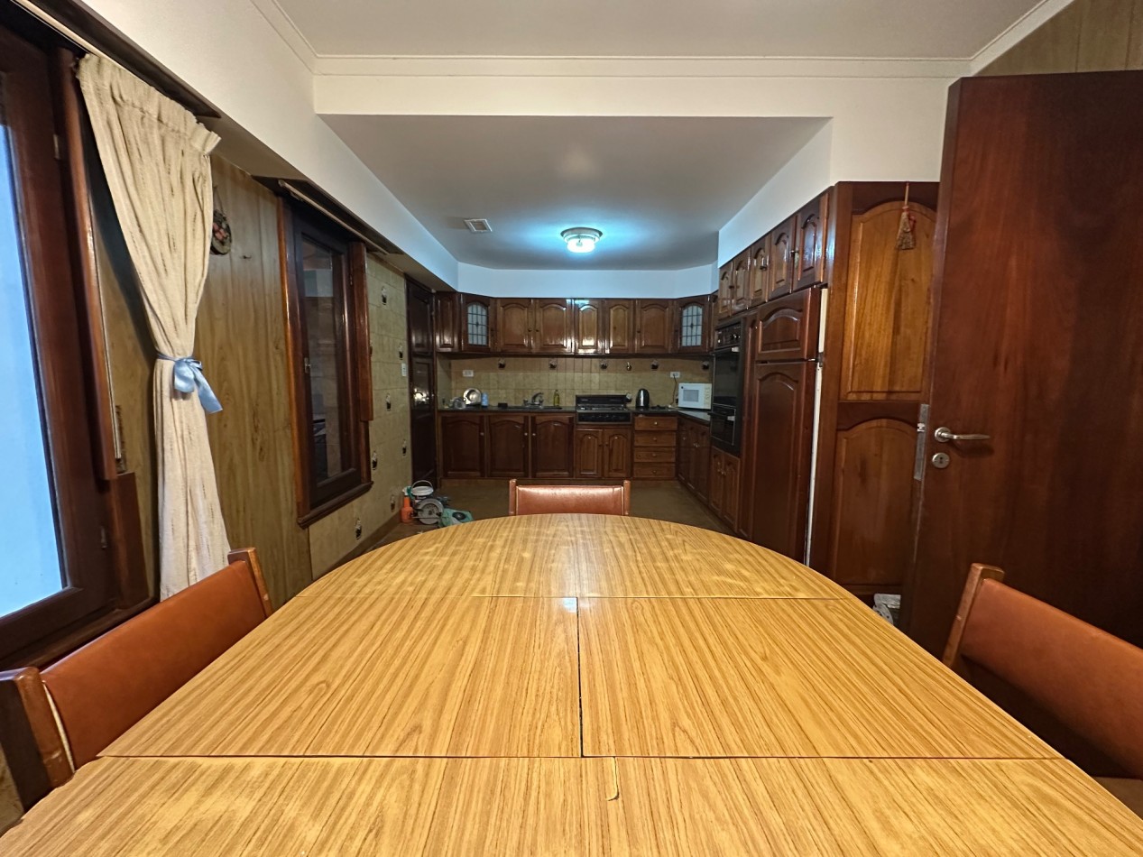 ALQUILER ANUAL CHALET 4 AMBIENTES CON GARAGE Y PATIO ALVEAR 4500 SAN CARLOS