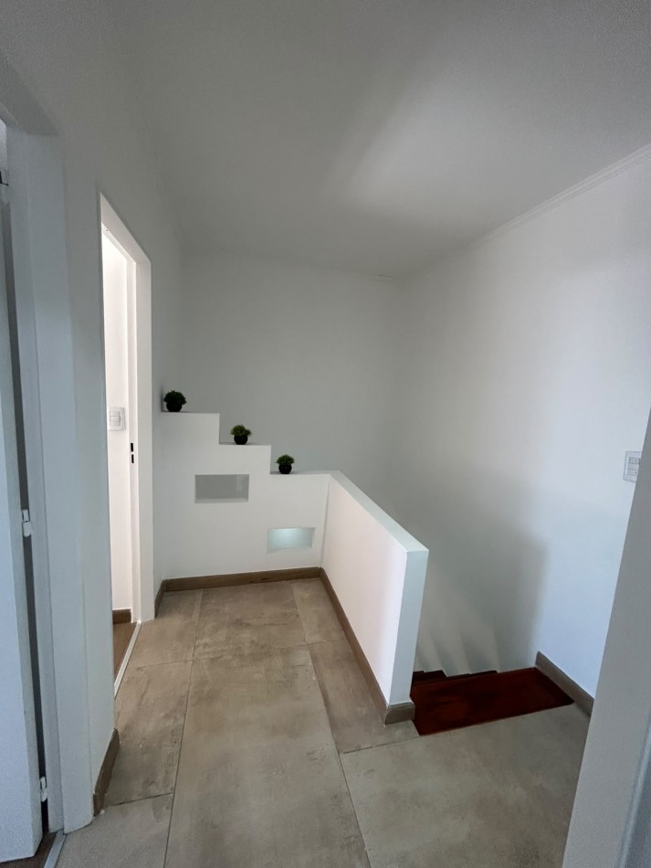 VENTA APTO CREDITO PH 4 AMB RECICLADO Y EQUIPADO A METROS DE LA COSTA EN FARO NORTE