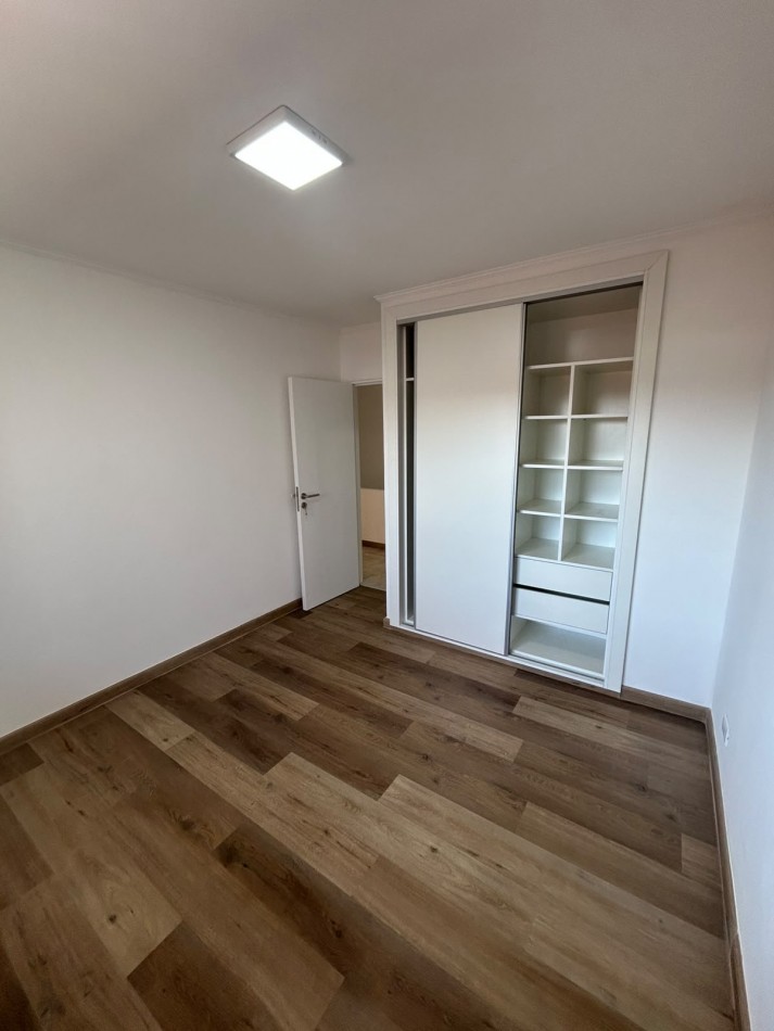 VENTA APTO CREDITO PH 4 AMB RECICLADO Y EQUIPADO A METROS DE LA COSTA EN FARO NORTE