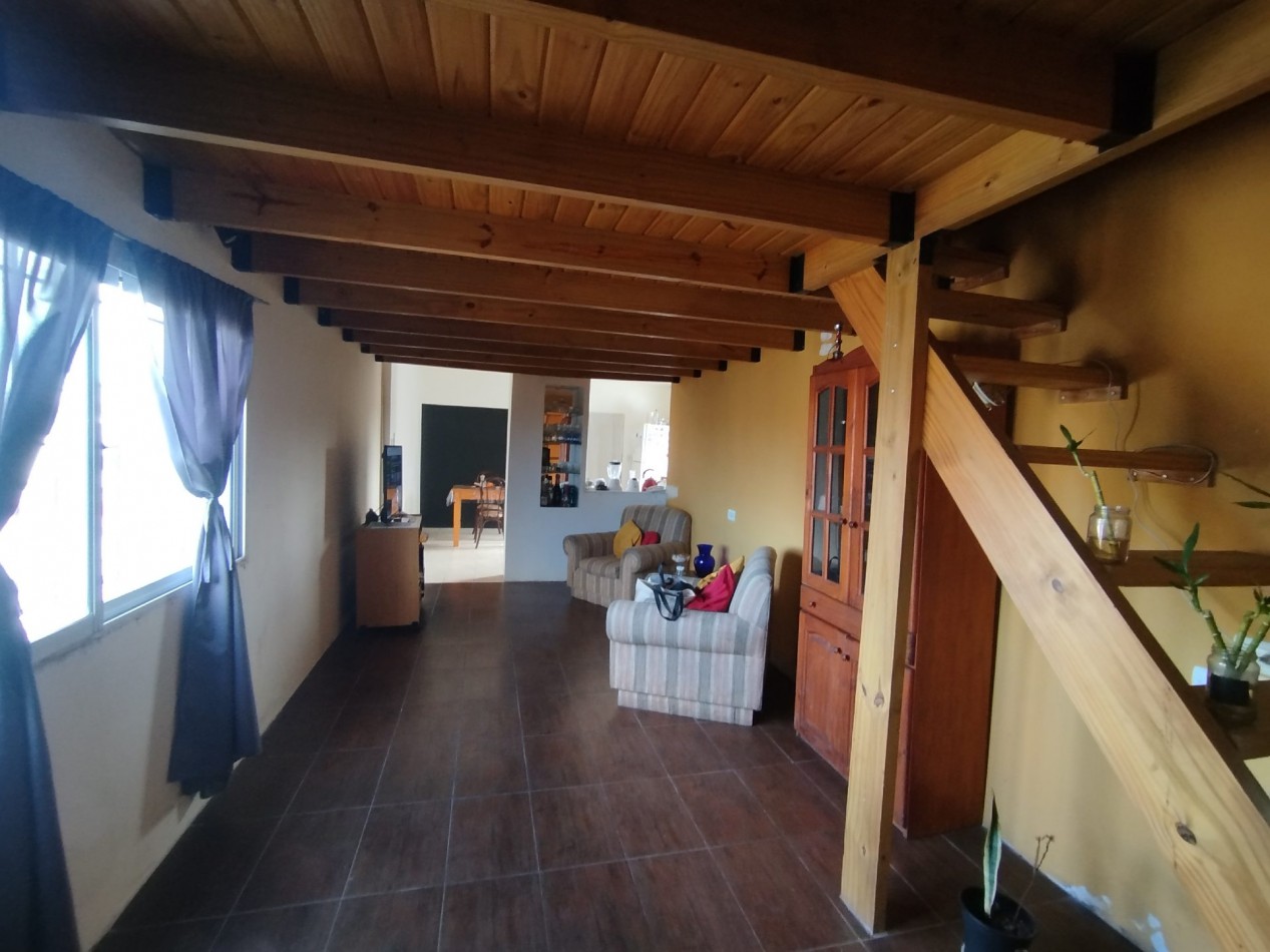 VENTA EN BLOCK CASA CON DOS DEPARTAMENTOS Y DEPOSITO CON MONTACARGAS EN BARRIO PERALTA RAMOS OESTE
