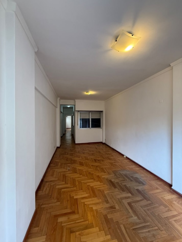 ALQUILER ANUAL DEPARTAMENTO DE 2 AMBIENTES A LA CALLE LA PERLA