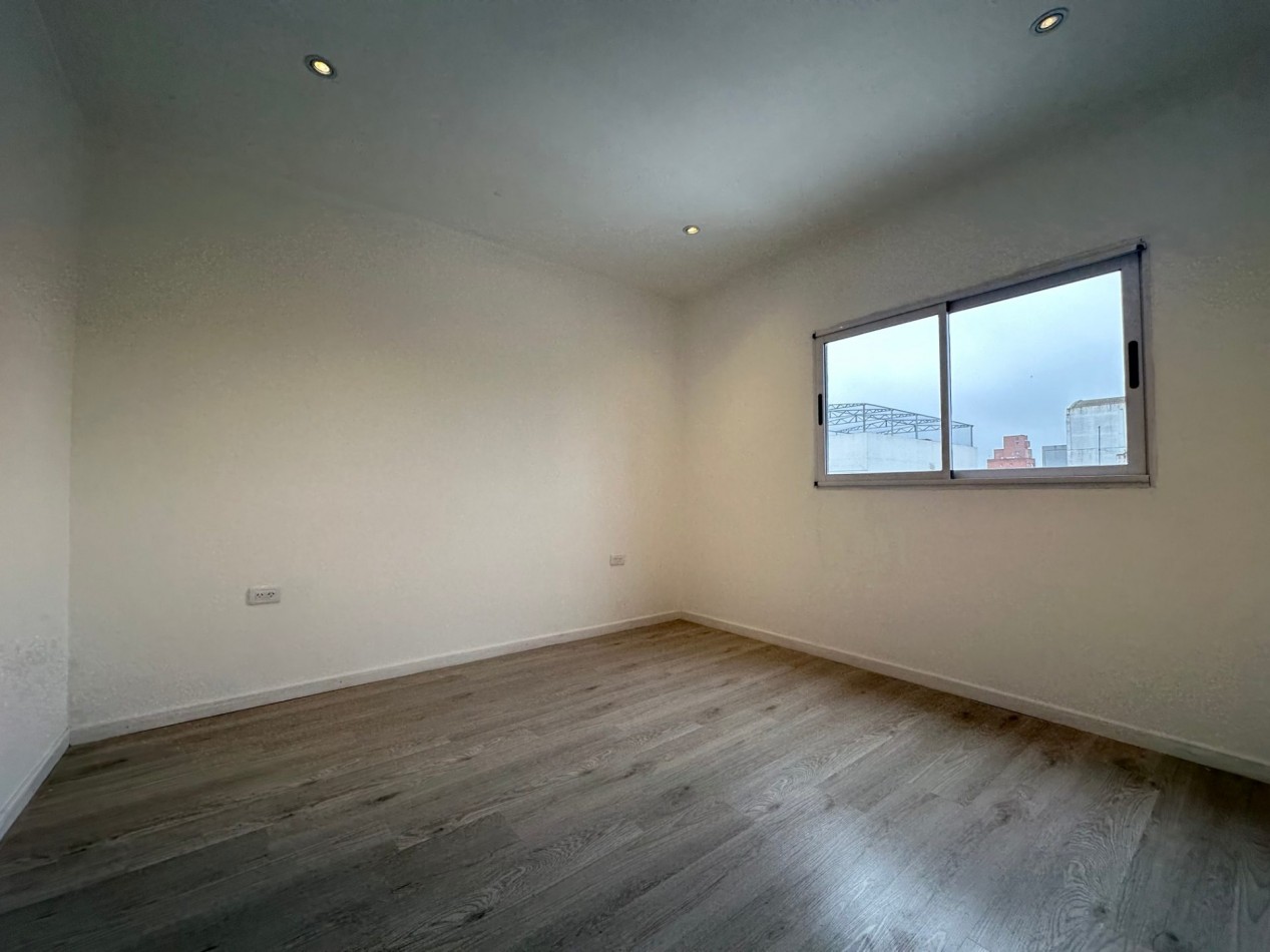 VENTA PH en DUPLEX 3 AMBIENTES RECICLADO SAN JOSE