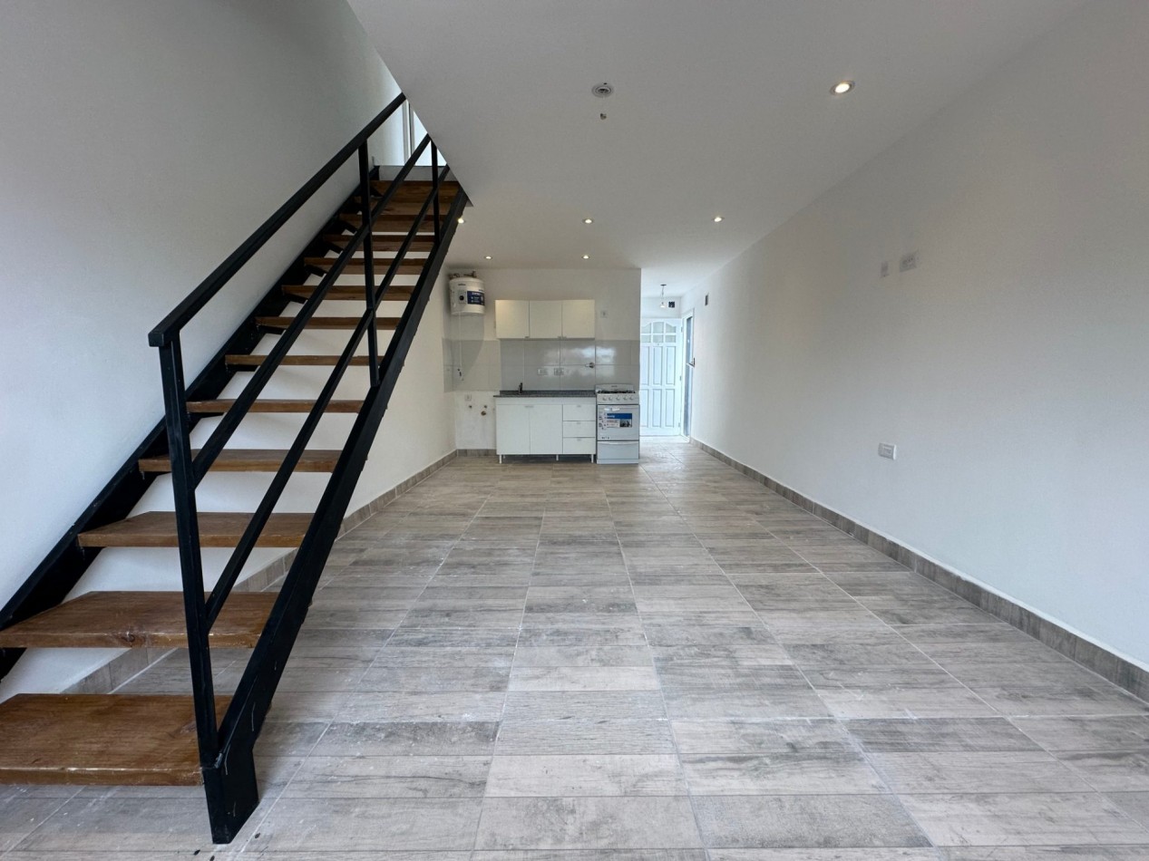 VENTA PH en DUPLEX 3 AMBIENTES RECICLADO SAN JOSE