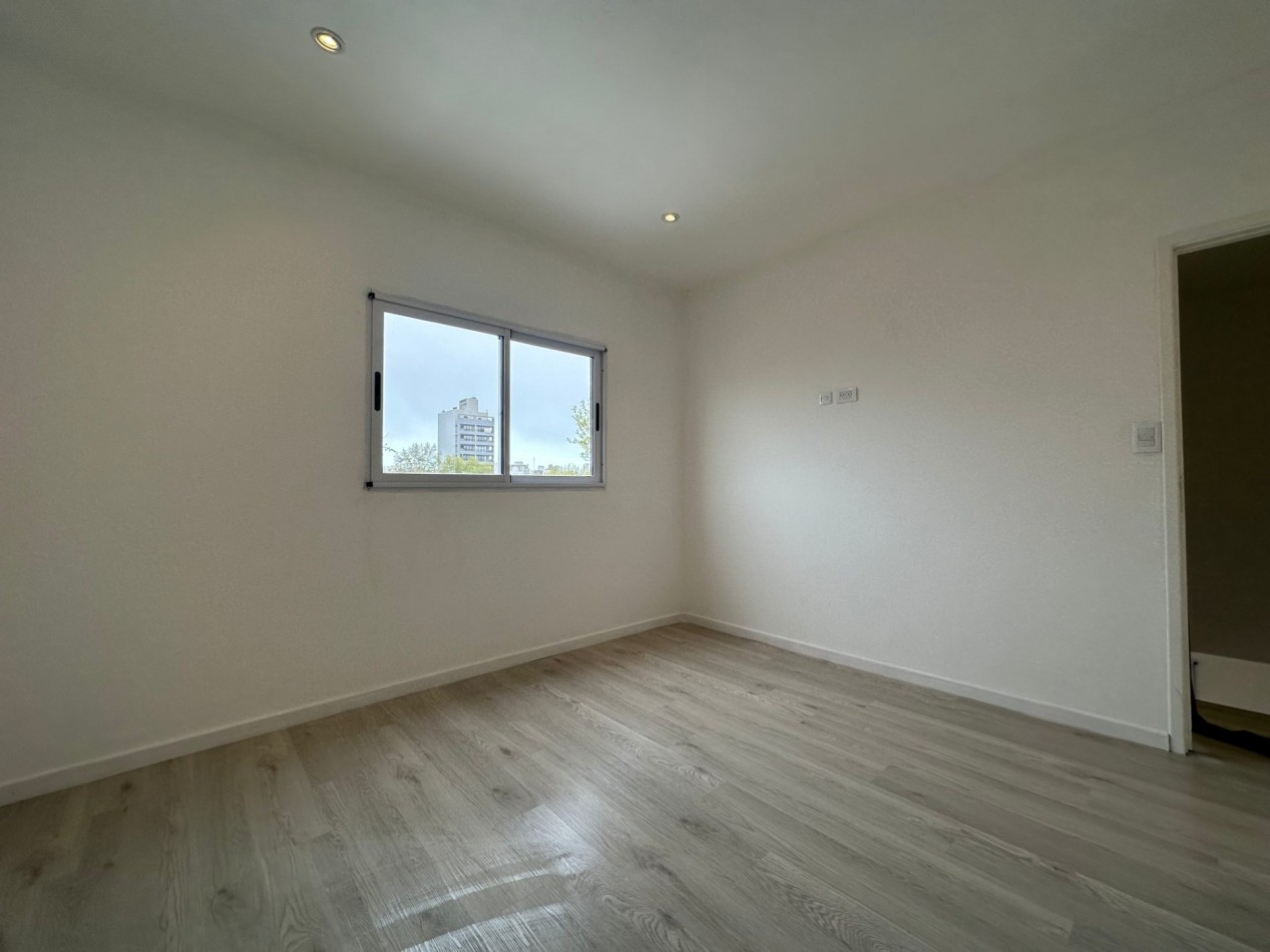 VENTA PH en DUPLEX 3 AMBIENTES RECICLADO SAN JOSE