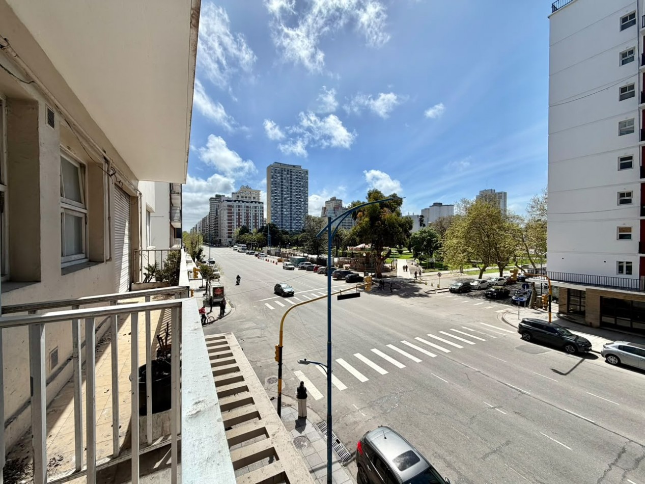 VENTA | DEPARTAMENTO 3 AMB CON BALCON Y VISTA A PLAZA COLON 