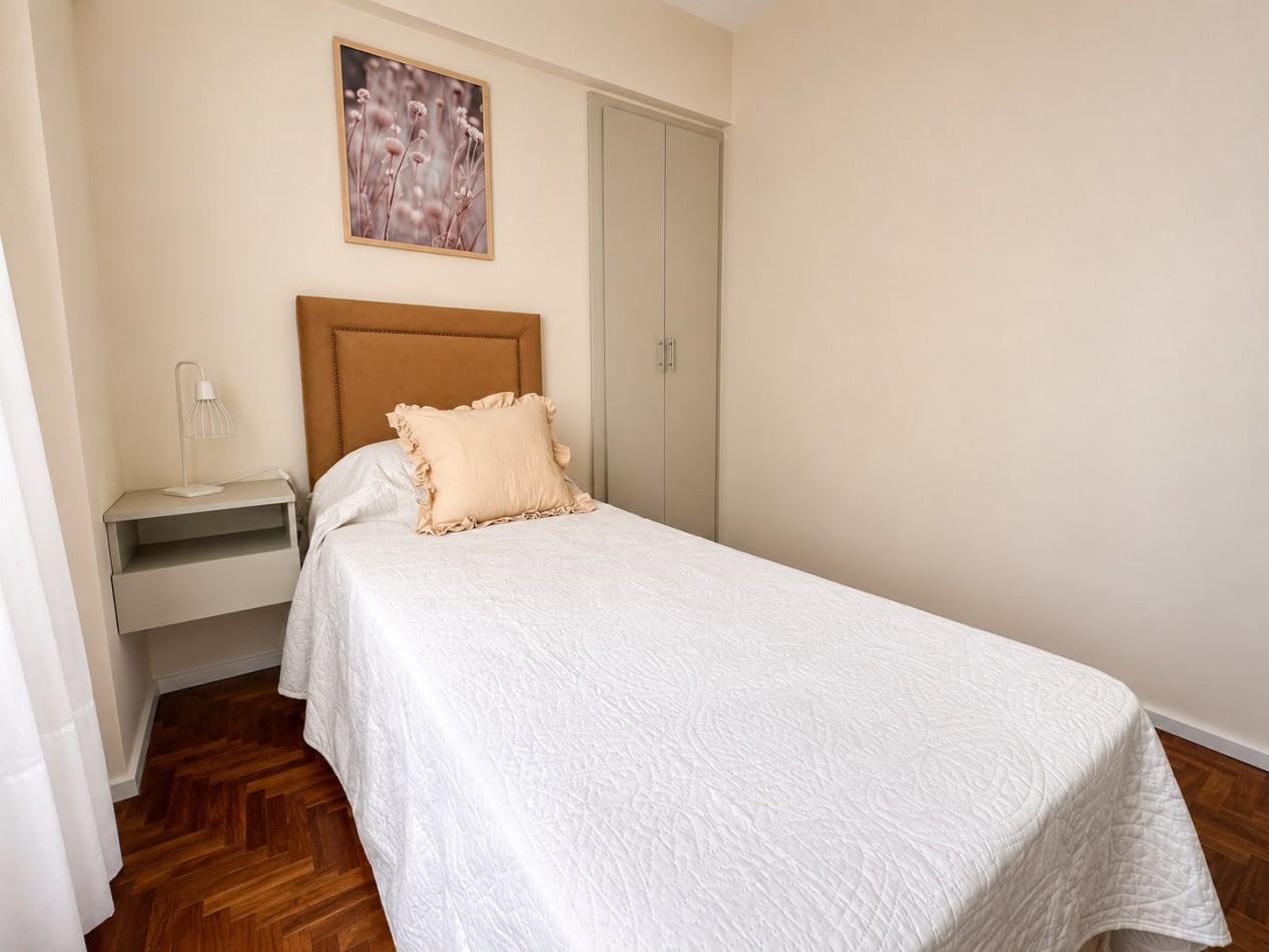 VENTA DEPARTAMENTO 3 AMBIENTES RECICLADO A LA CALLE CON BALCON | PLAZA COLON