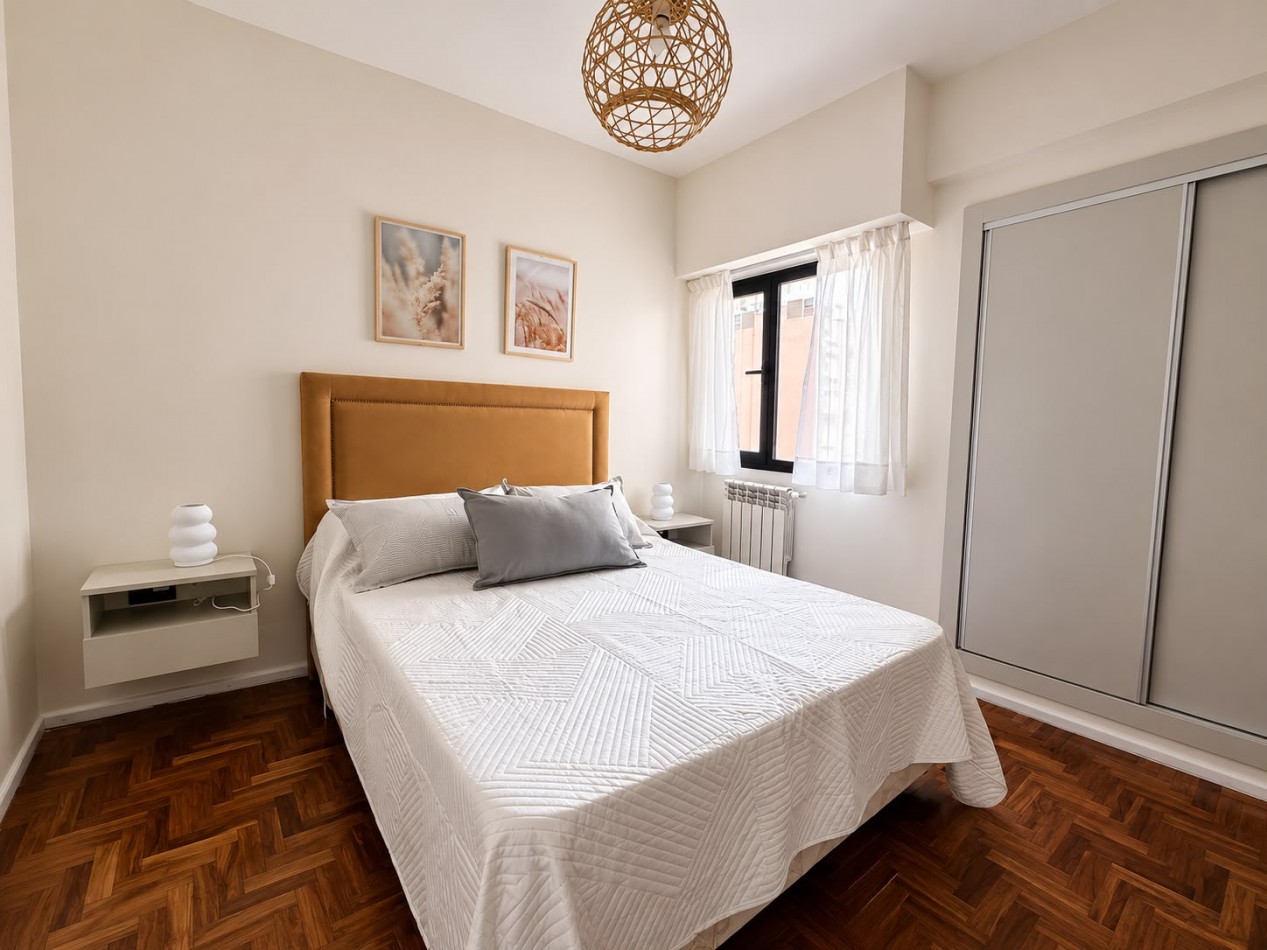 VENTA DEPARTAMENTO 3 AMBIENTES RECICLADO A LA CALLE CON BALCON | PLAZA COLON