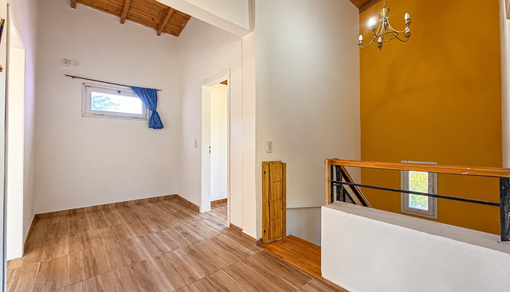 VENTA CASA 5 AMBIENTES MODERNA CON PARQUE ZONA ACANTILADOS