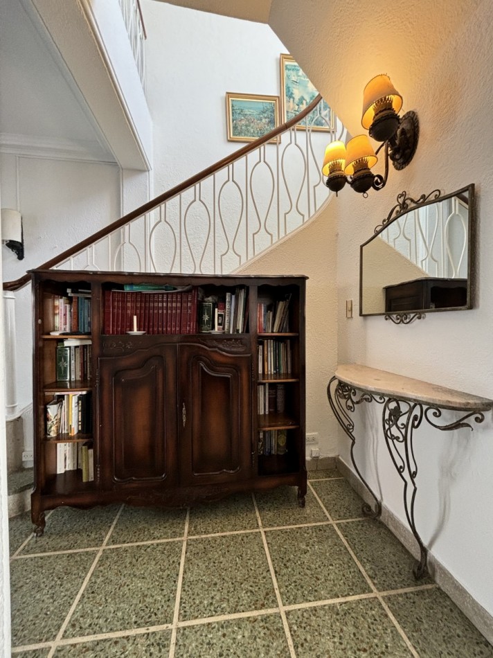 IMPORTANTE CHALET DE ESTILO C PARQUE CHAUVIN RESIDENCIAL