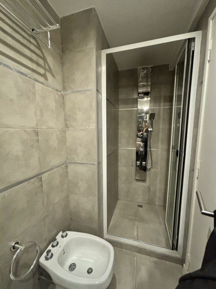 ()OPORTUNIDAD!! LINEHOUSE SEMIPISO 3 AMB CON PATIO PLAZA MITRE