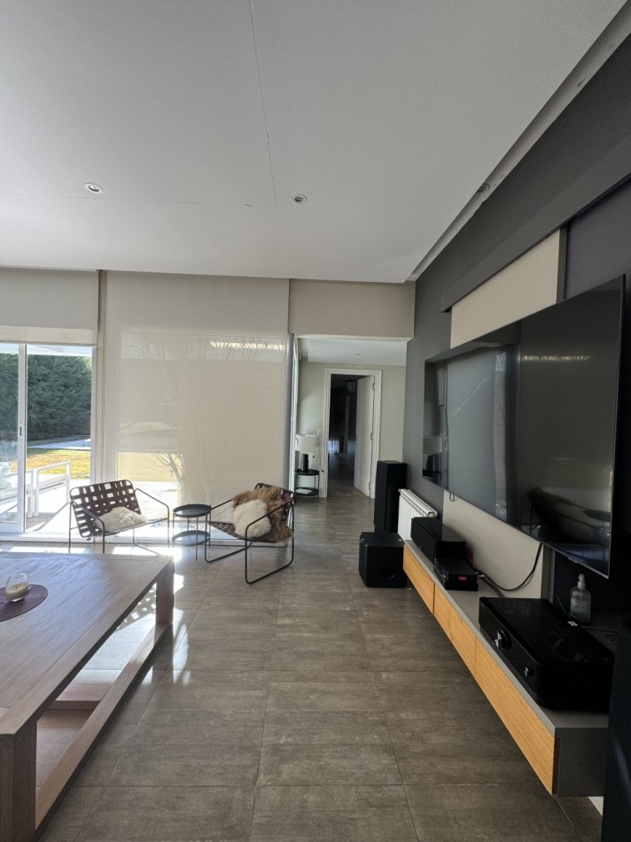 INCREIBLE!!! CASA 4 AMB CON PISCINA EN BARRIO PRIVADO RUMENCO