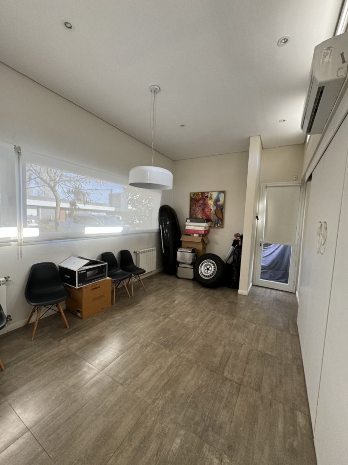 INCREIBLE!!! CASA 4 AMB CON PISCINA EN BARRIO PRIVADO RUMENCO