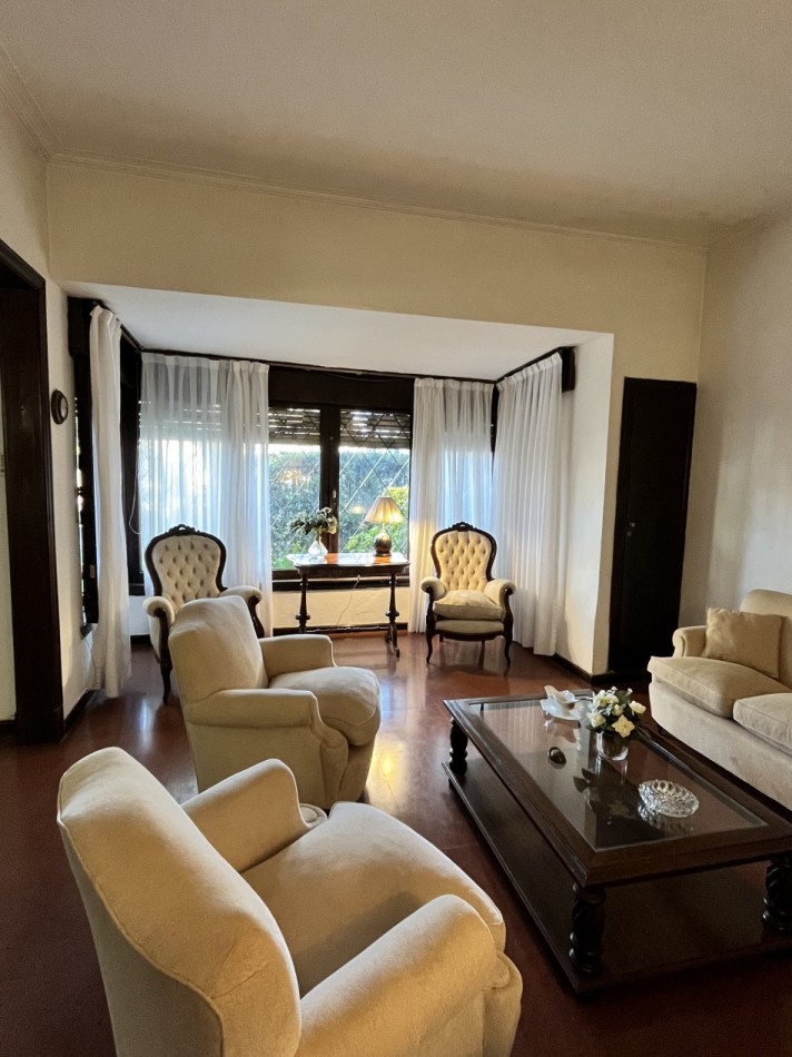 HERMOSO CHALET MARPLATENSE DE CATEGORIA 5 AMB ZONA GUEMES