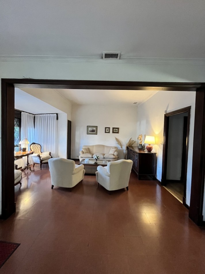 HERMOSO CHALET MARPLATENSE DE CATEGORIA 5 AMB ZONA GUEMES