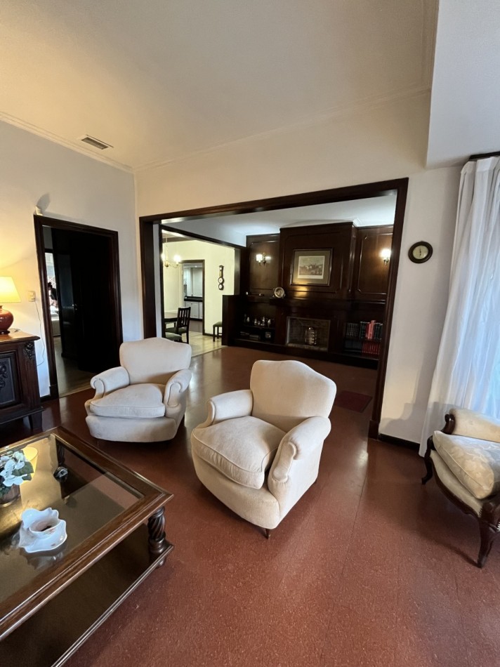 HERMOSO CHALET MARPLATENSE DE CATEGORIA 5 AMB ZONA GUEMES
