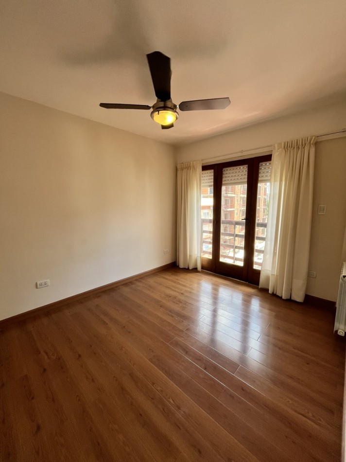 DEPARTAMENTO RECICLADO IMPECABLE EXTERNO 3 AMBIENTES EN ZONA ALDREY GUEMES