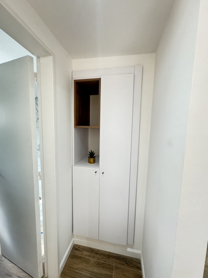 VENTA DEPTO DOS AMBIENTES AL FRENTE CON BALCON