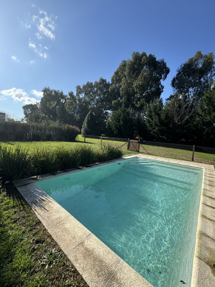 CASA EN VENTA 4 AMB CON PISCINA EN RUMENCO