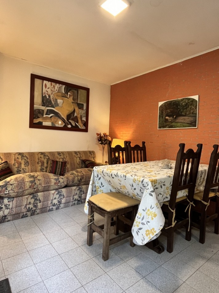VENTA CASA DE PLAYA EN MAR AZUL, DE 4 AMBIENTES CON PILETA A 600 MTS DEL MAR