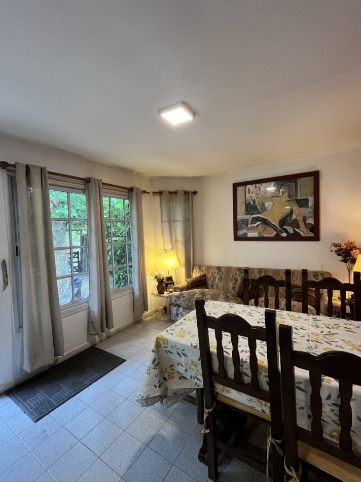 VENTA CASA DE PLAYA EN MAR AZUL, DE 4 AMBIENTES CON PILETA A 600 MTS DEL MAR