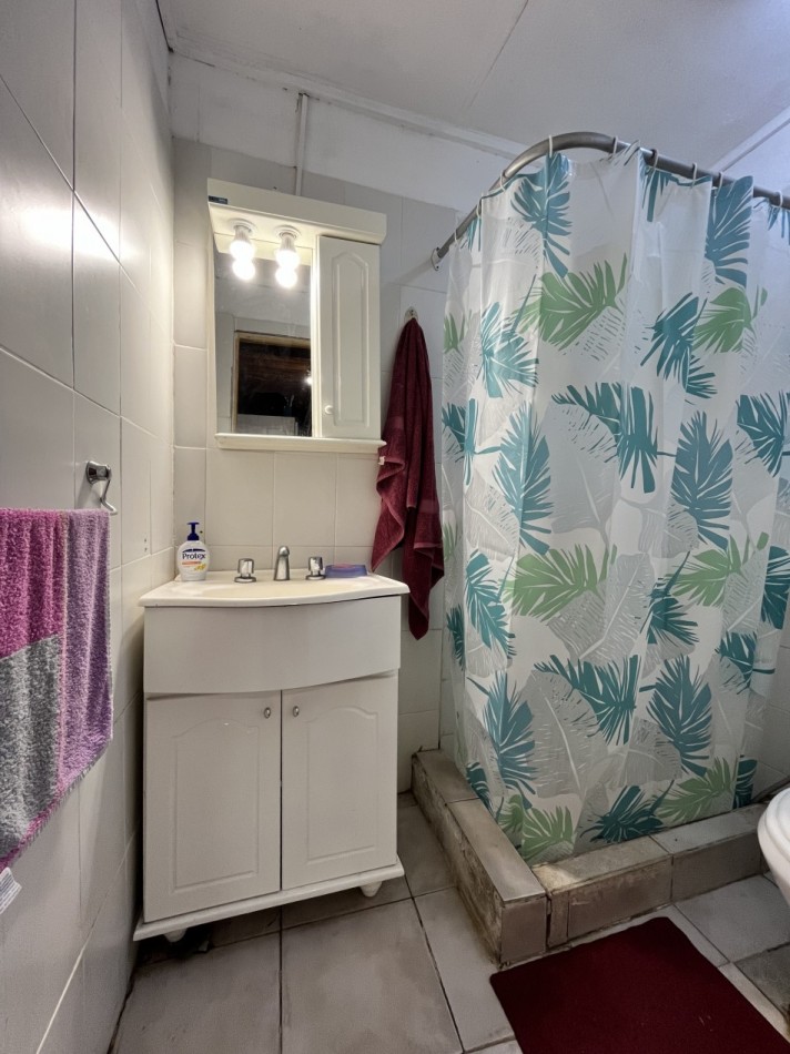 VENTA CASA DE PLAYA EN MAR AZUL, DE 4 AMBIENTES CON PILETA A 600 MTS DEL MAR