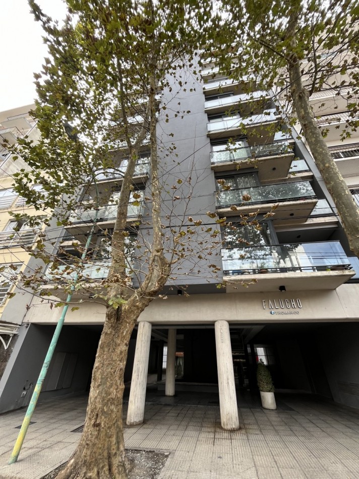 ALQUILER ANUAL DEPARTAMENTO SEMIPISO GUEMES 3 AMB CON COCHERA Y AMENITIES