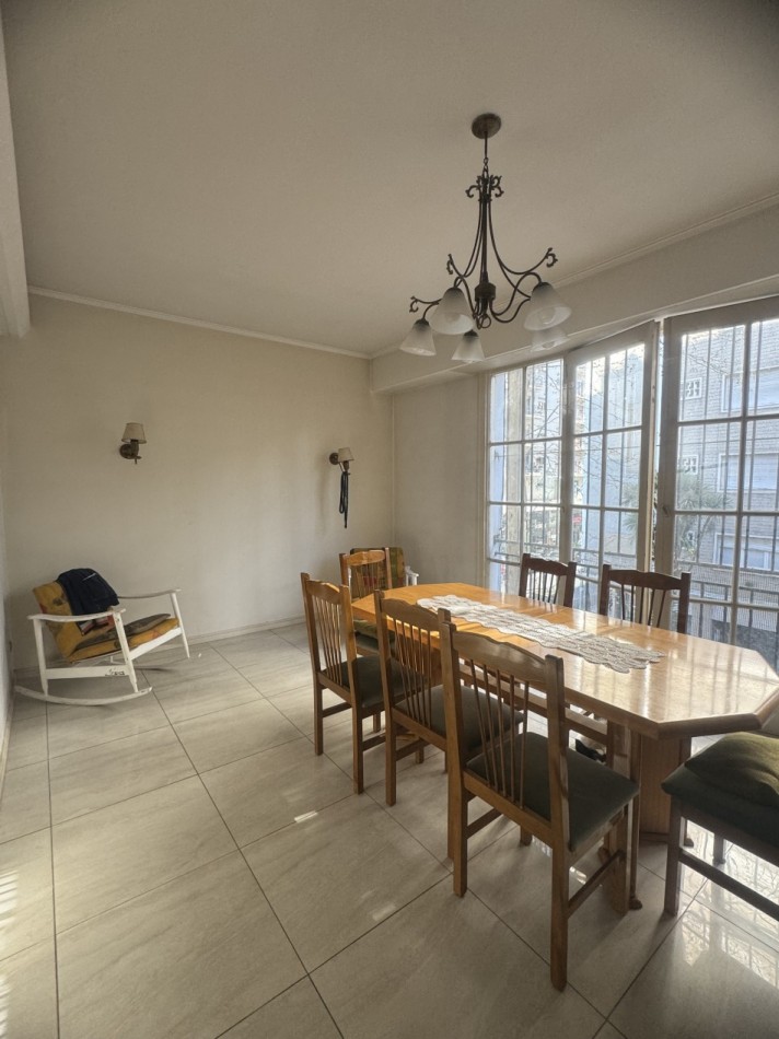 VENTA DEPARTAMENTO 3 AMB CON ESCRITORIO Y 2 ESPACIOS DE COCHERA PLAZA COLON