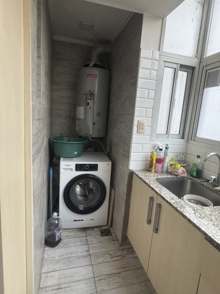 VENTA DEPARTAMENTO 3 AMB CON ESCRITORIO Y 2 ESPACIOS DE COCHERA PLAZA COLON