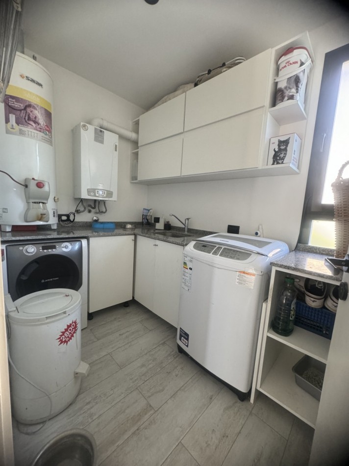 EXCELENTE CASA EN VENTA CON PISCINA EN ARENAS DEL SUR
