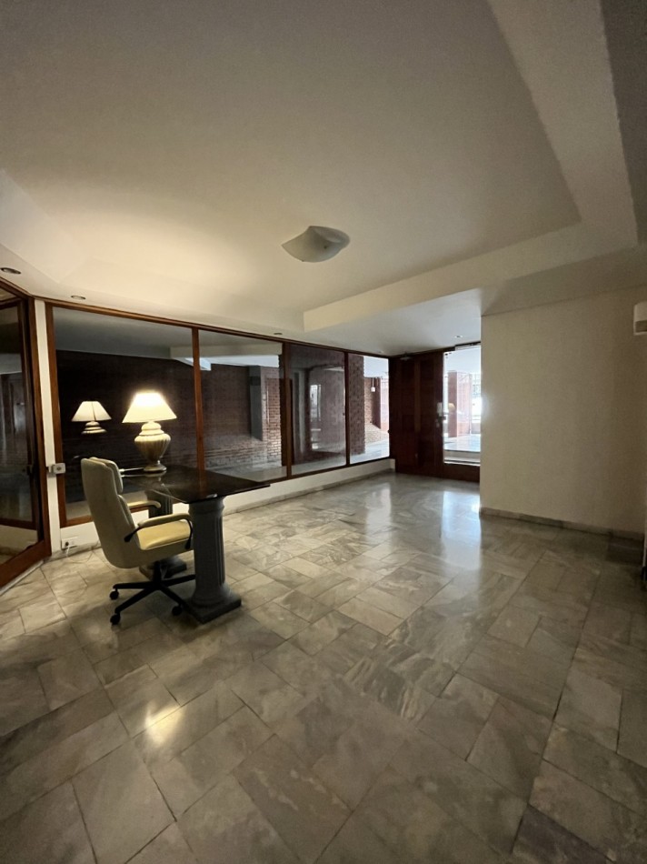 VENTA DEPARTAMENTO 3 AMBIENTES RCICLADO CON COCHERA EN PLAZA MITRE