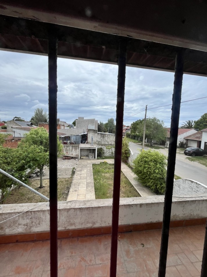 ALQUILER TEMPORAL O ANUAL AMPLIA CASA 3 AMBIENTES CON PARQUE Y PARRILLA EN PUNTA MOGOTES