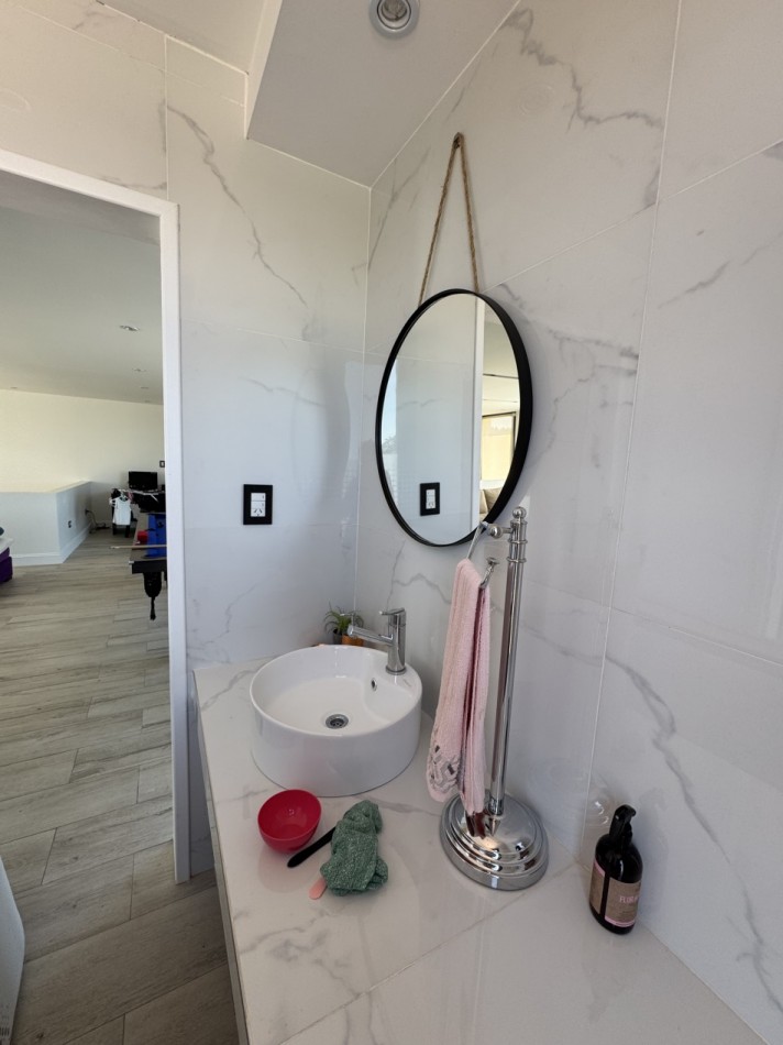 CASA EN VENTA CON PISCINA EN RUMENCO JOVEN