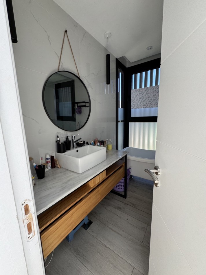 CASA EN VENTA CON PISCINA EN RUMENCO JOVEN