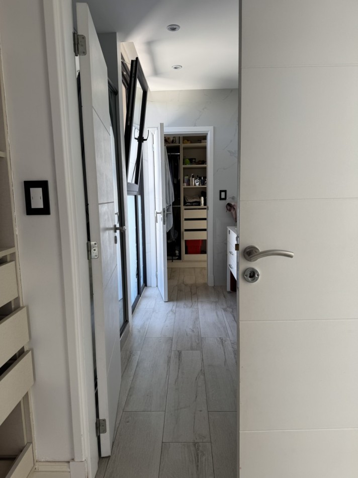 CASA EN VENTA CON PISCINA EN RUMENCO JOVEN