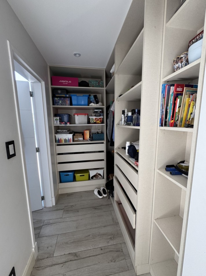 CASA EN VENTA CON PISCINA EN RUMENCO JOVEN