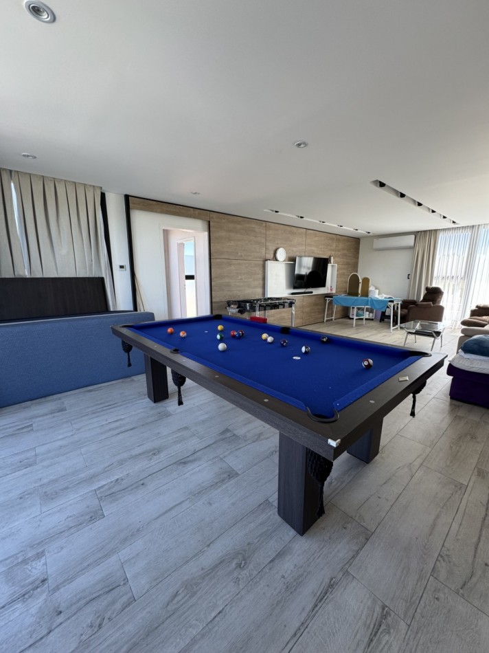 CASA EN VENTA CON PISCINA EN RUMENCO JOVEN