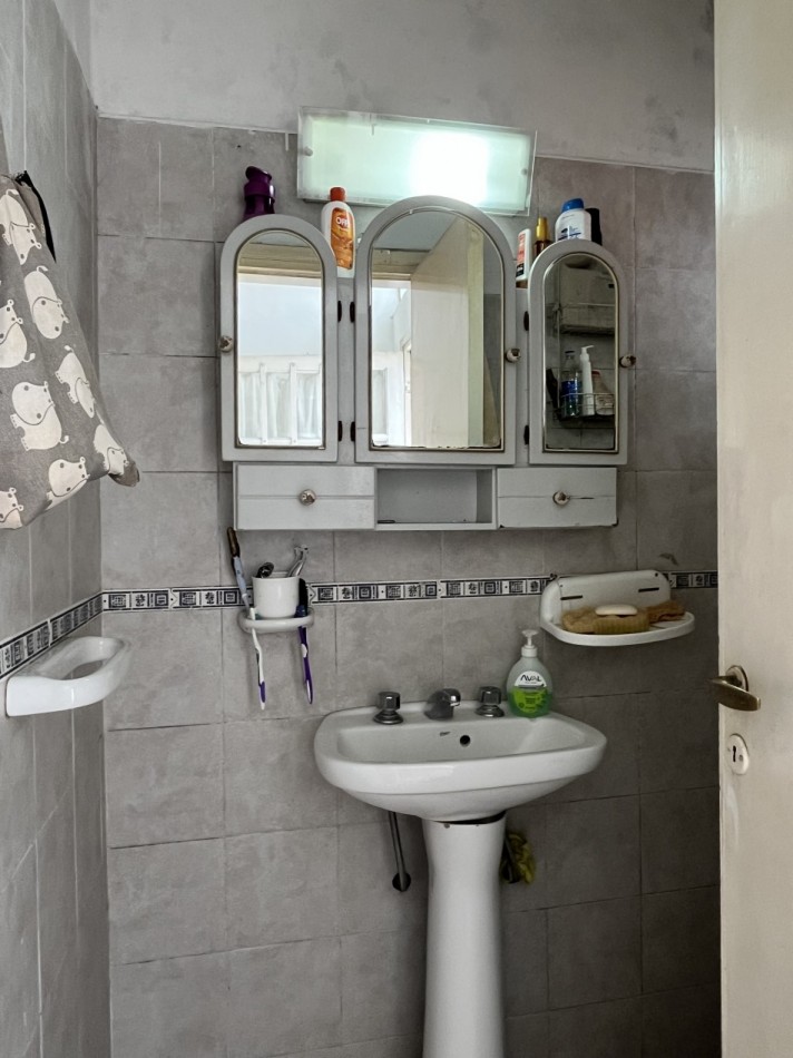 VENTA PH AL FRENTE CON PATIO DE 3 AMBIENTES EN ZONA SAN JUAN