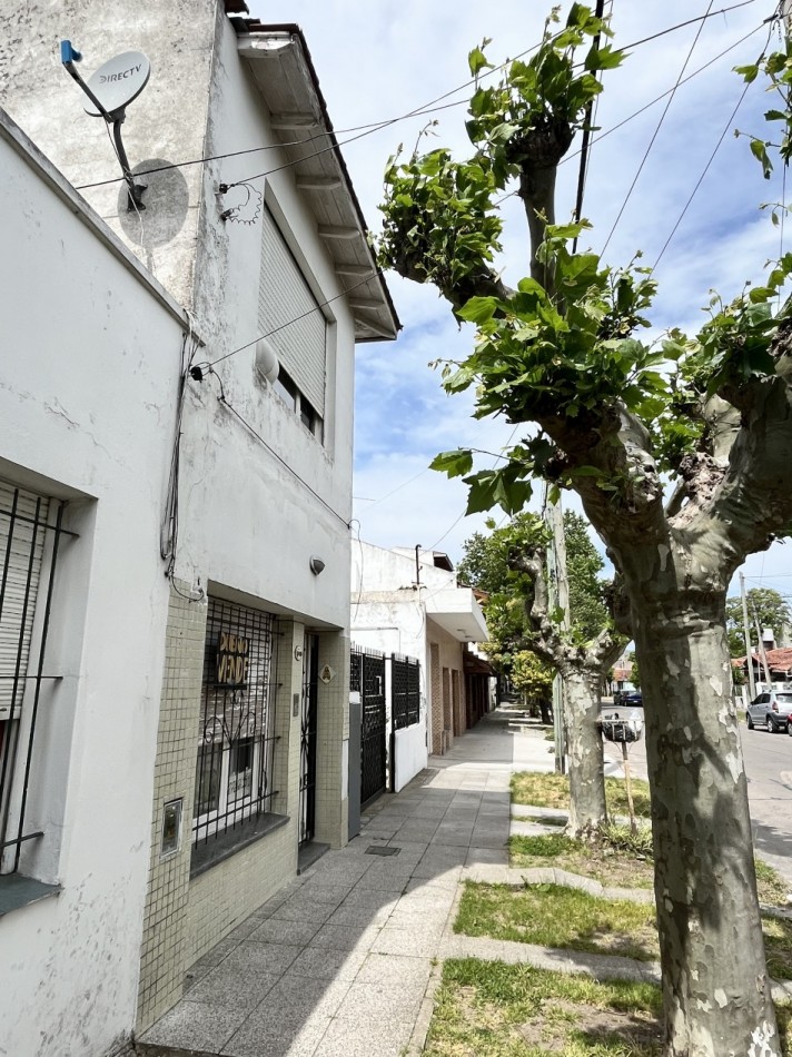 VENTA PH AL FRENTE CON PATIO DE 3 AMBIENTES EN ZONA SAN JUAN